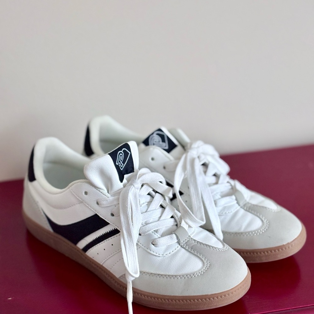 Promod White and Black Sneakers